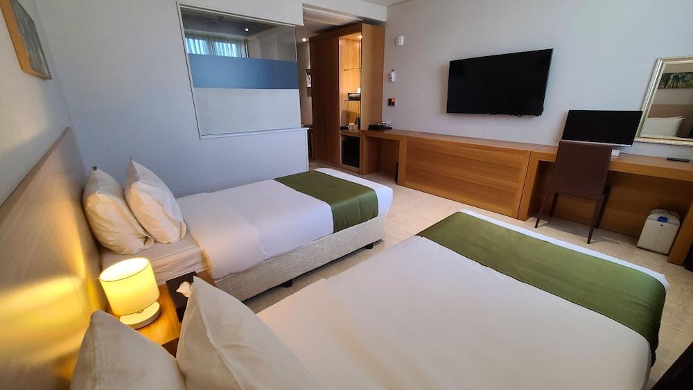 Benikea Hotel Yangsan Exterior photo