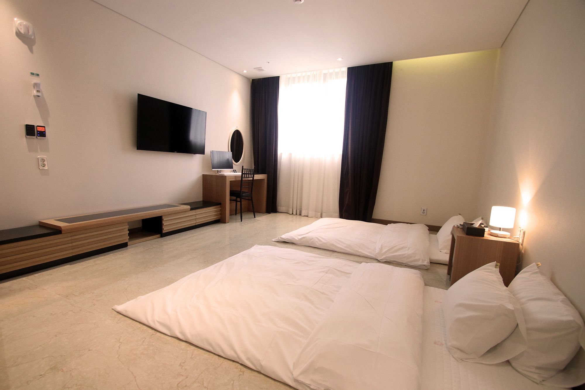 Benikea Hotel Yangsan Exterior photo