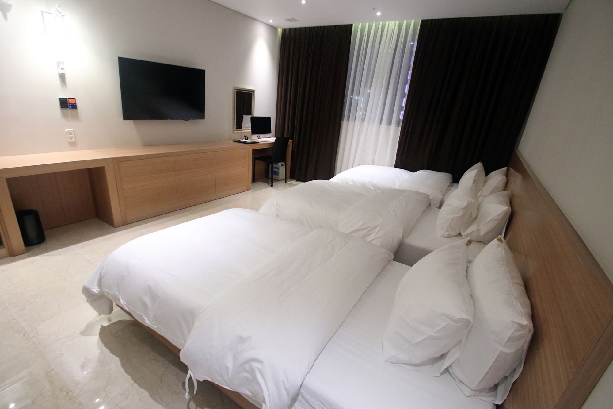 Benikea Hotel Yangsan Exterior photo